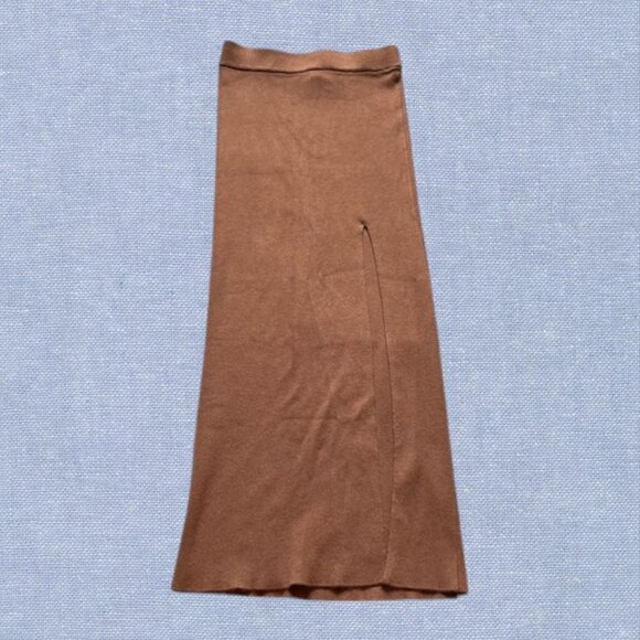 -`♡´- Free! Forever 21 Midi Skirt Size S - Picture 1 of 4